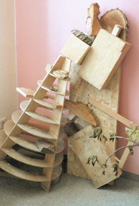 Plastik Holz und Stein